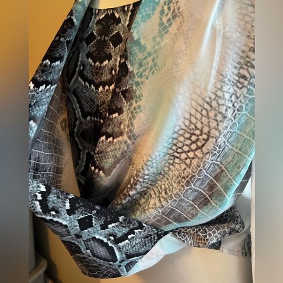 Alfani 2P reptile print blouse - Picture 3 of 7